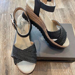 Gaimo Espadrilles Platform Black Leather Ankle Strap Sandals Made in Spain 38